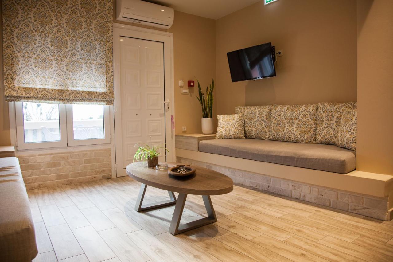 סבורונטה Paporas Apartments מראה חיצוני תמונה